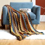Plaid-tricote-main-en-acrylique-avec-motif-zigzag-multicolore-et-franges-picture-5