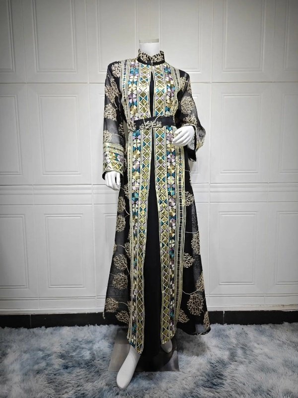 Robe-orientale-longue-brodee-avec-ceinture-et-manches-evasees-picture-7