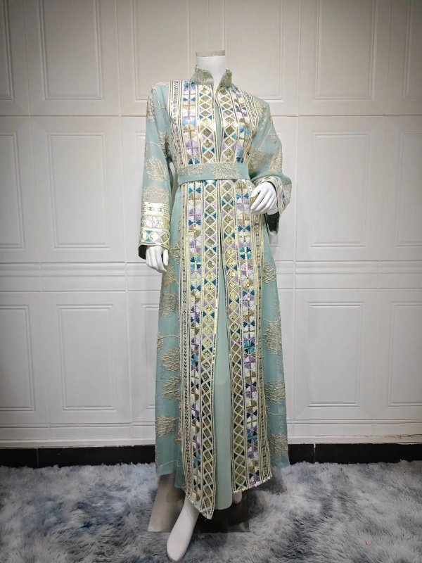 Robe-orientale-longue-brodee-avec-ceinture-et-manches-evasees-picture-8