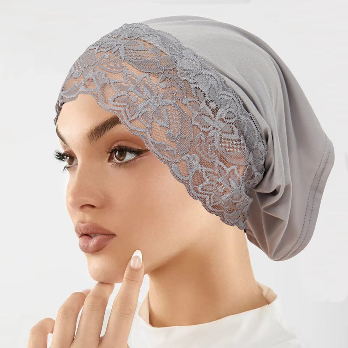 Bonnet-sous-hijab-borde-de-dentelle-picture-5