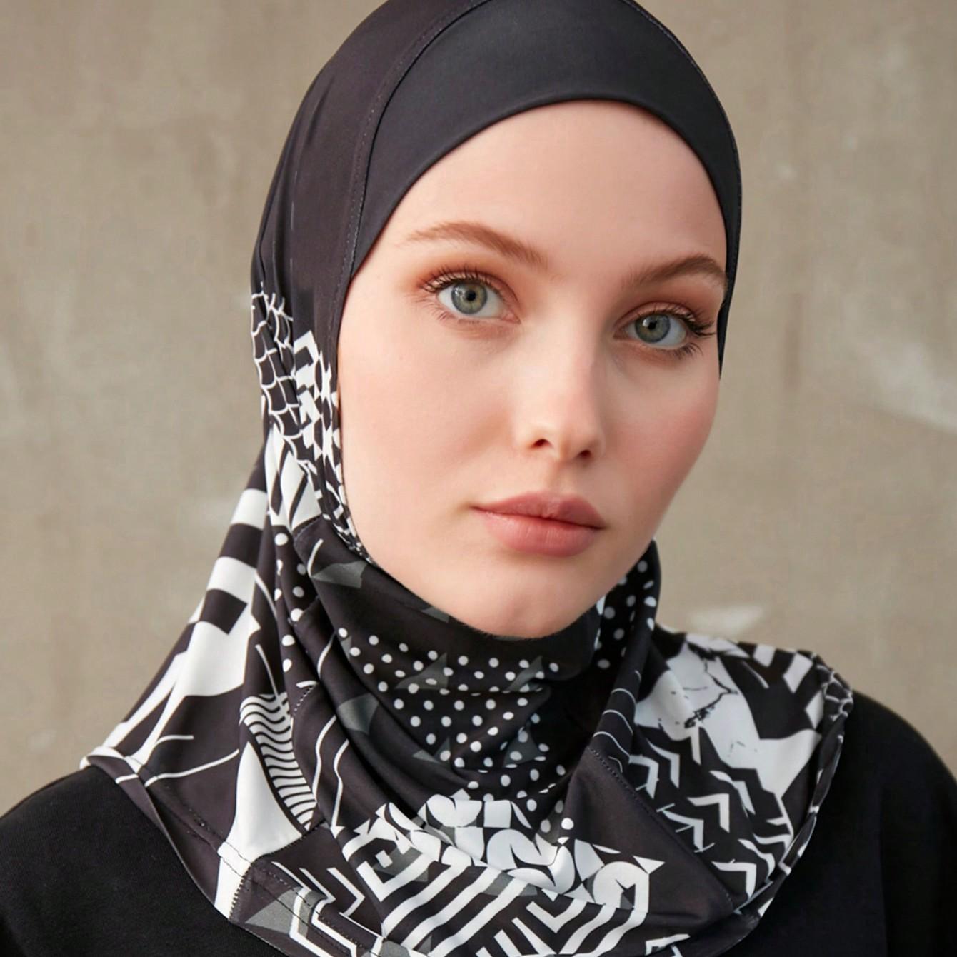 Hijab-instantane-a-motifs-geometriques-picture-3