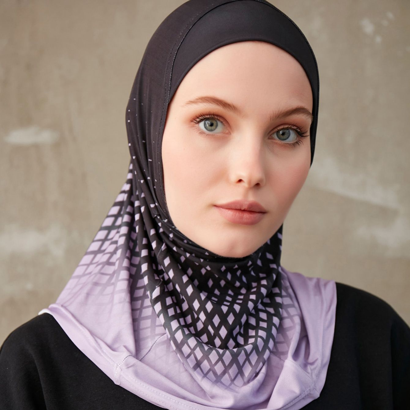 Hijab-instantane-a-motifs-geometriques-picture-4