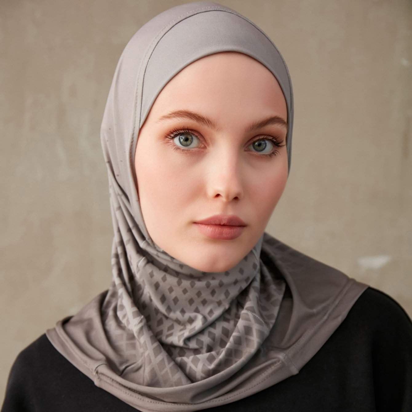 Hijab-instantane-a-motifs-geometriques-picture-7