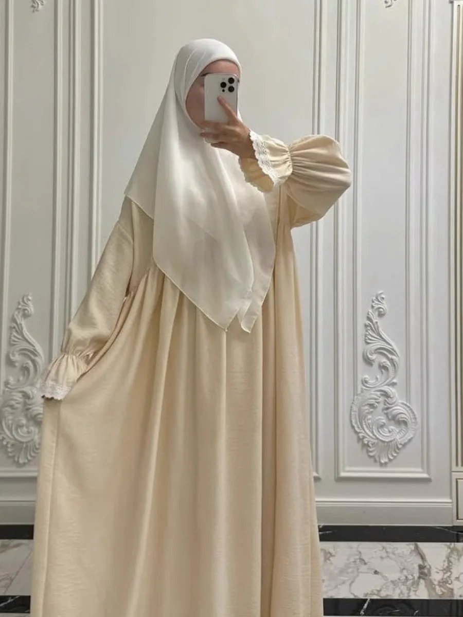 Robe-de-priere-avec-voile-manches-bouffantes-picture-1